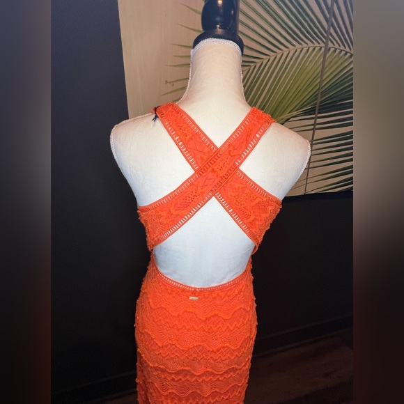 GUESS Wave Lace Maxi Dress Size XS NWT - Picture 9 of 12